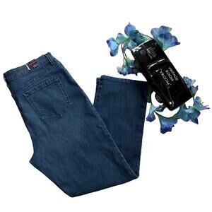 Gloria Vanderbilt NWOT Amanda Medium Wash Jeans Women 16 Short